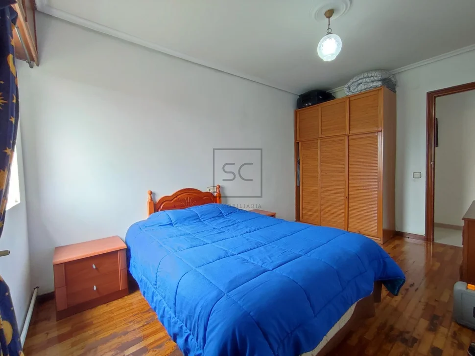 Piso con ascensor y trastero en el ponto narón