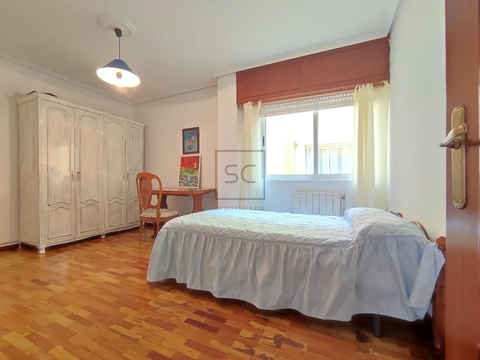 Piso con ascensor y trastero en el ponto narón