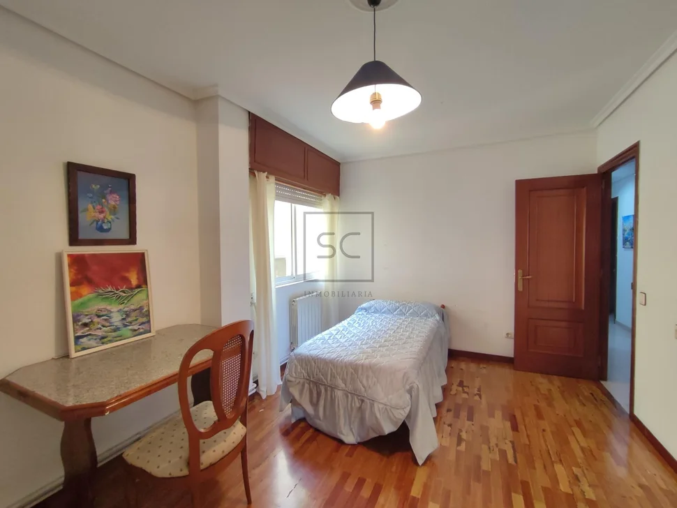 Piso con ascensor y trastero en el ponto narón