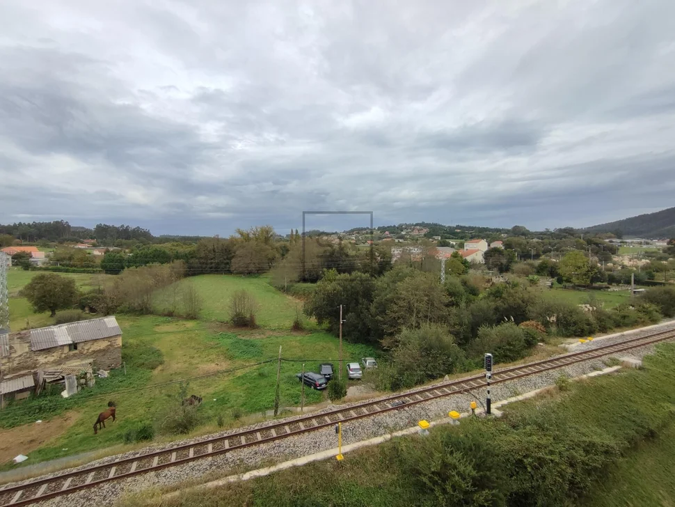 Piso con ascensor y trastero en el ponto narón
