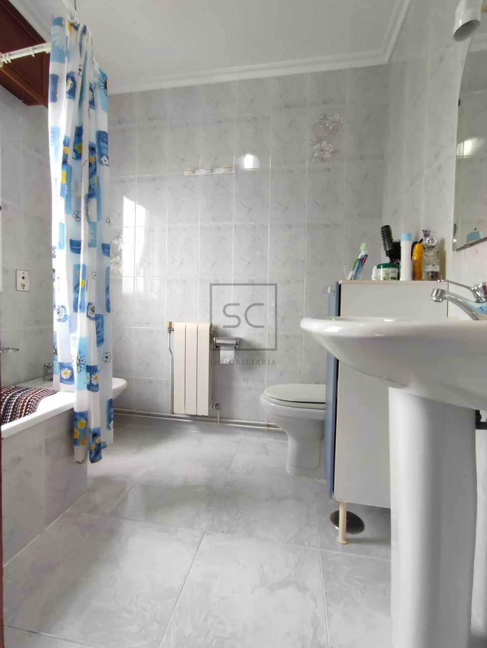 Piso con ascensor y trastero en el ponto narón