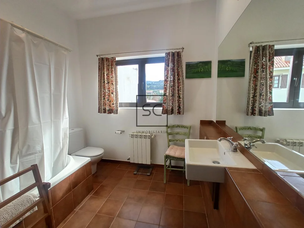 Chalet en cedeira, régoa