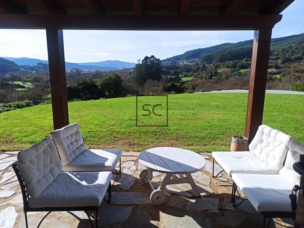 Chalet en cedeira, régoa