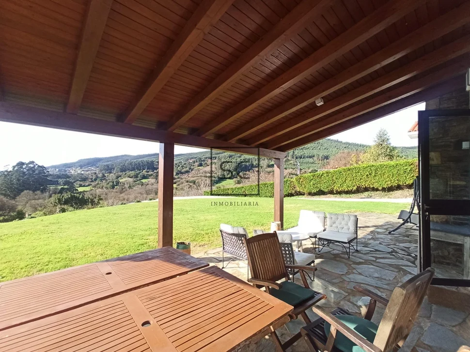 Chalet en cedeira, régoa