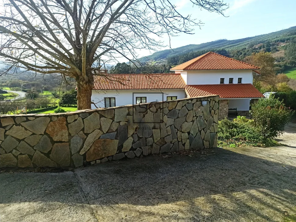Chalet en cedeira, régoa