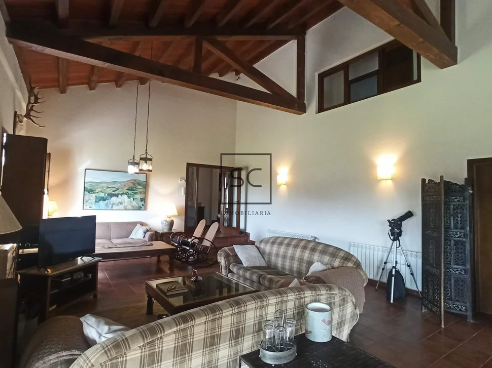 Chalet en cedeira, régoa