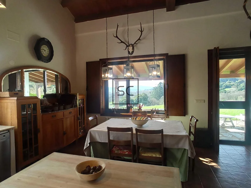 Chalet en cedeira, régoa