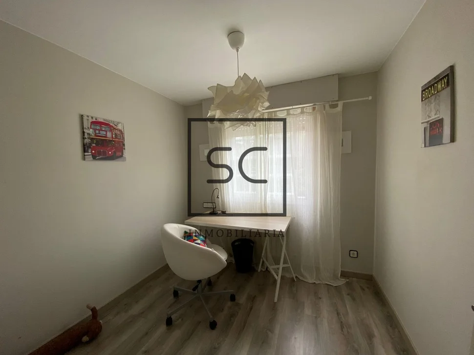 Casa con terreno y piscina