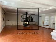 Casa con terreno y piscina