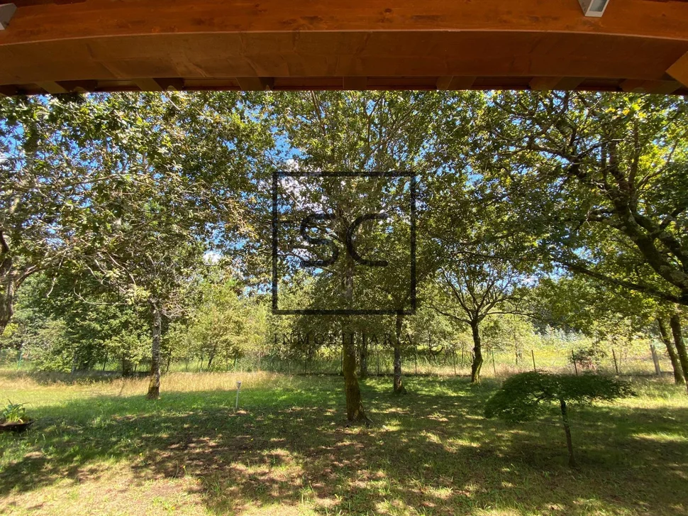 Casa con terreno y piscina