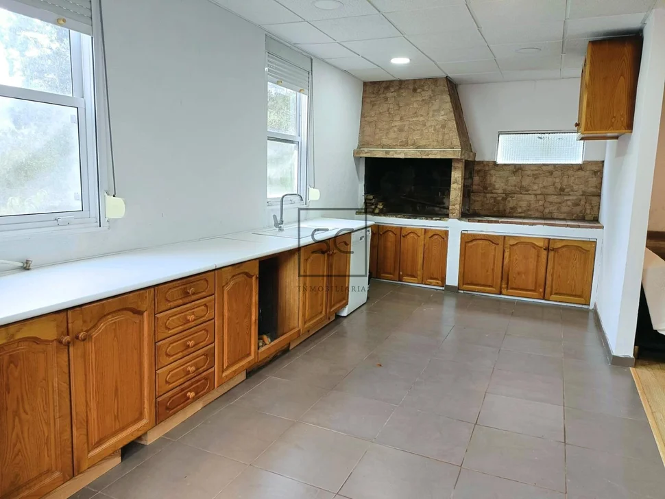 Casa con 4 habitaciones en A Mourela, Neda