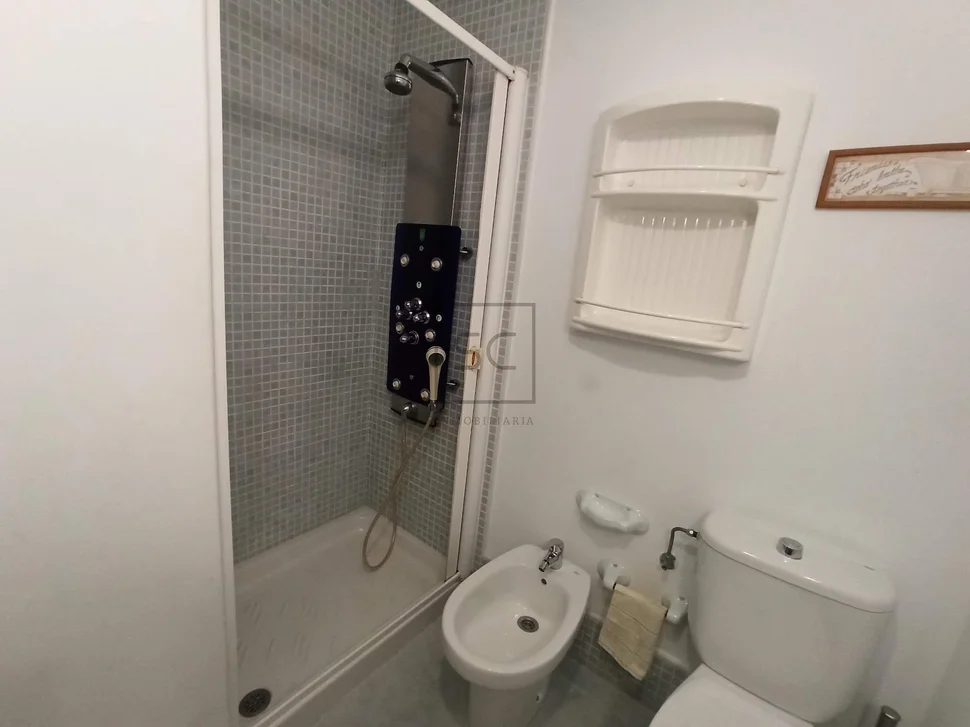 Amplio piso con trastero y parking en ferrol