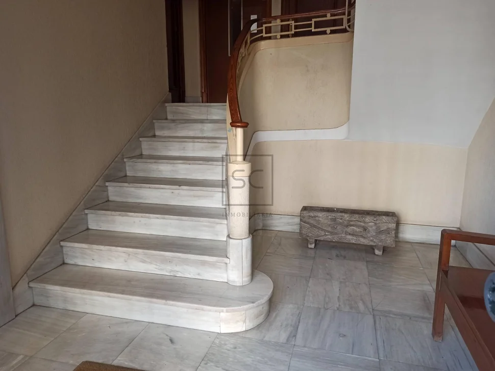 Amplio piso con trastero y parking en ferrol