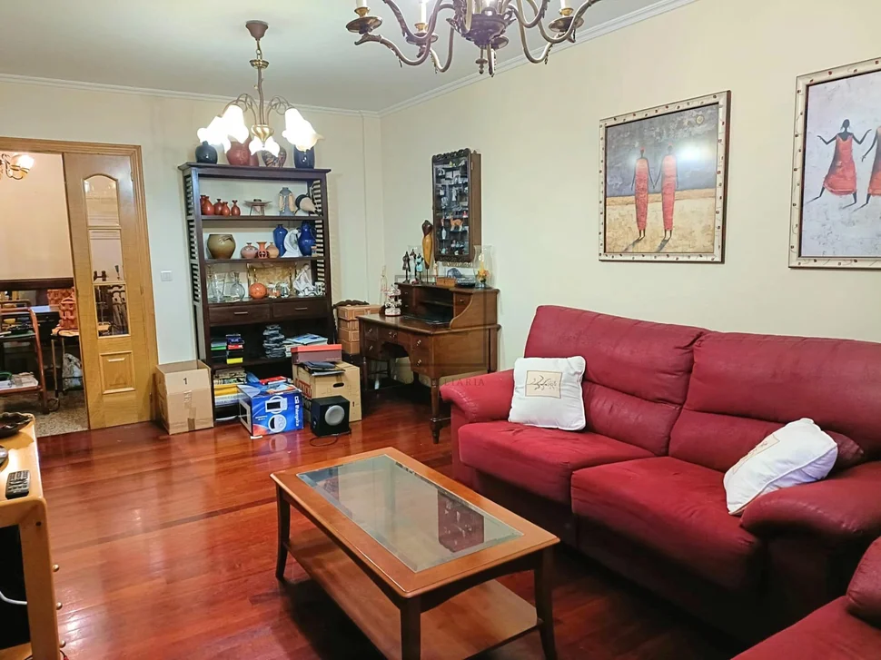 Dúplex con 5 habitaciones en catabois, ferrol