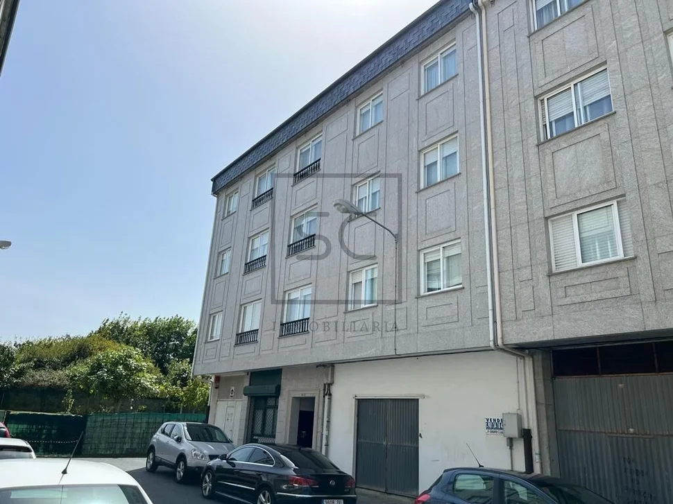 Dúplex con 5 habitaciones en catabois, ferrol