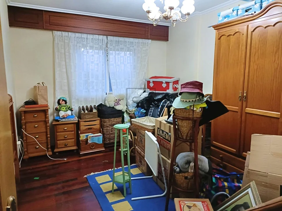 Dúplex con 5 habitaciones en catabois, ferrol