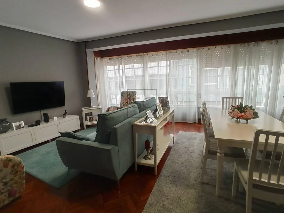 Piso con terraza en canido-ferrol