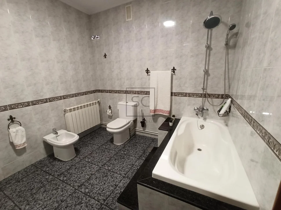 Piso con terraza en canido-ferrol