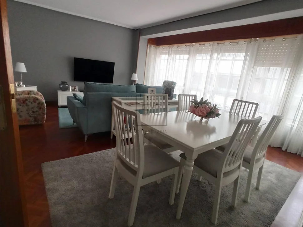 Piso con terraza en canido-ferrol