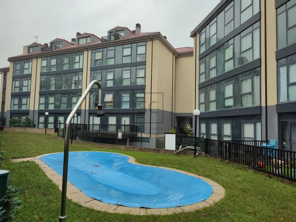 Bonito apartamento con piscina en ares