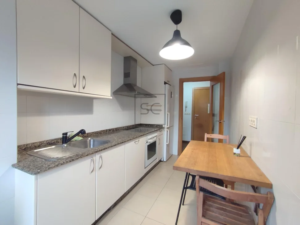 Bonito apartamento con piscina en ares