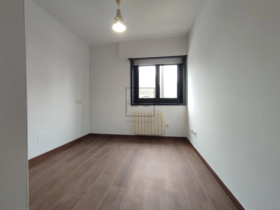 Bonito apartamento con piscina en ares