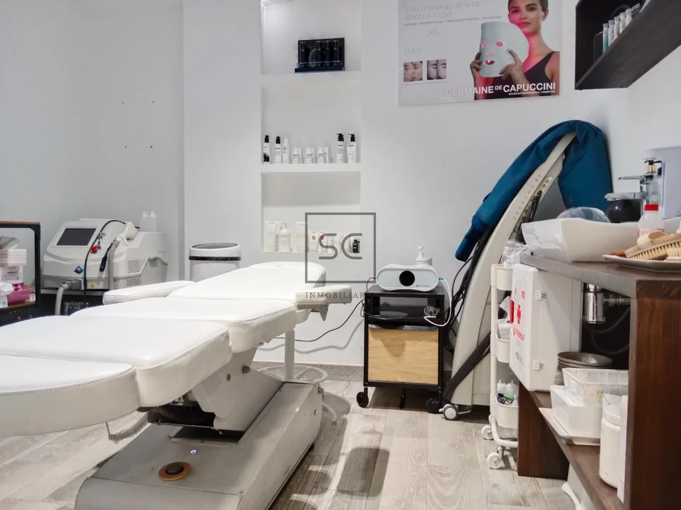 Local comercial freixeiro-narón