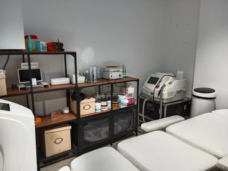 Local comercial freixeiro-narón