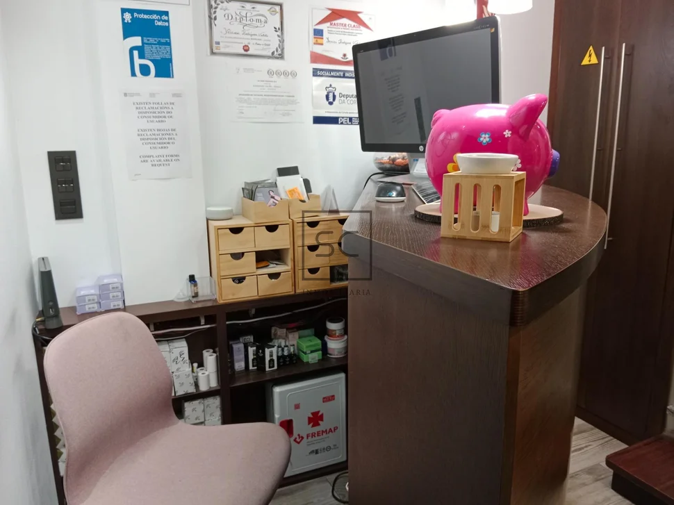 Local comercial freixeiro-narón