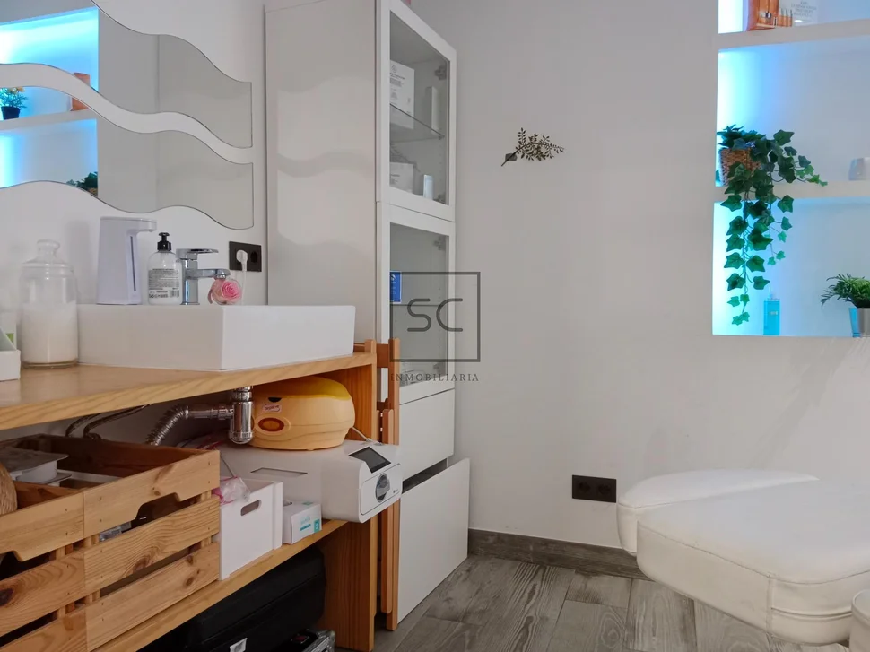 Local comercial freixeiro-narón