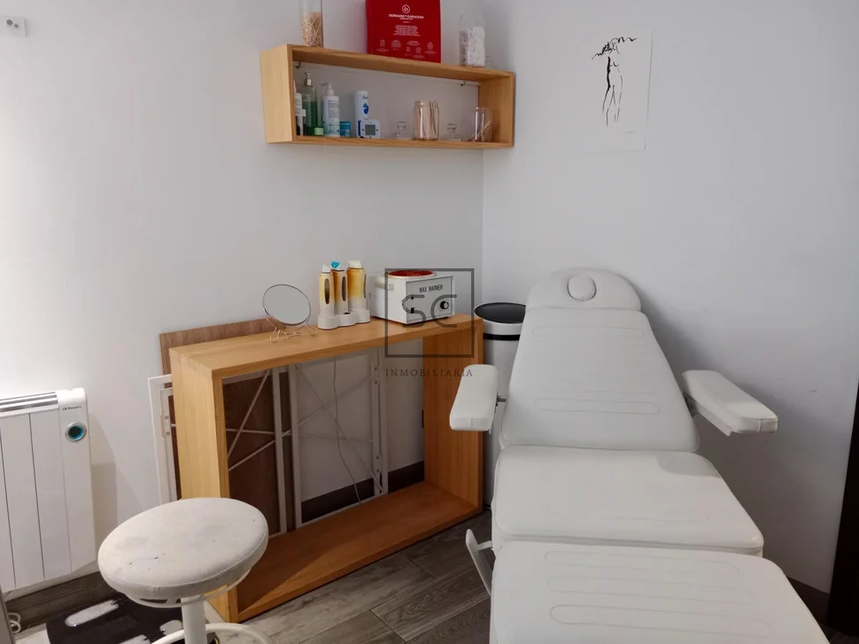 Local comercial freixeiro-narón