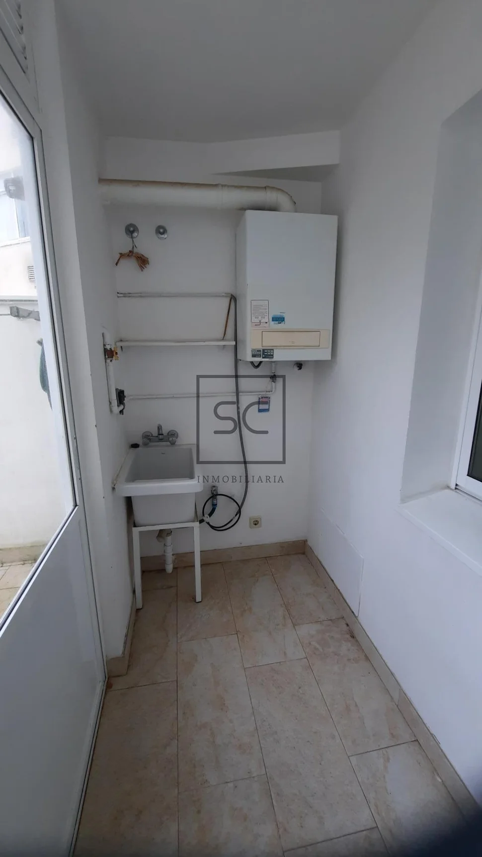 Piso con ascensor, plaza de garaje y trastero en canido