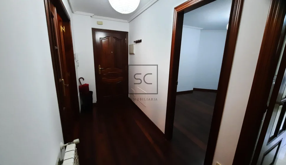 Piso con ascensor, plaza de garaje y trastero en canido