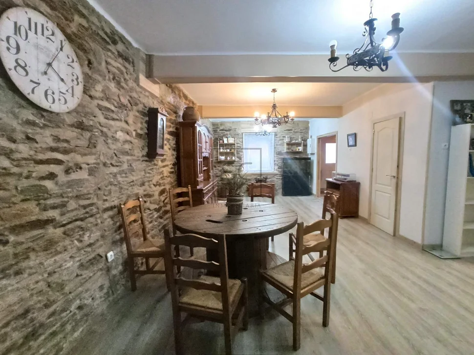 Casa de piedra restaurada en cedeira