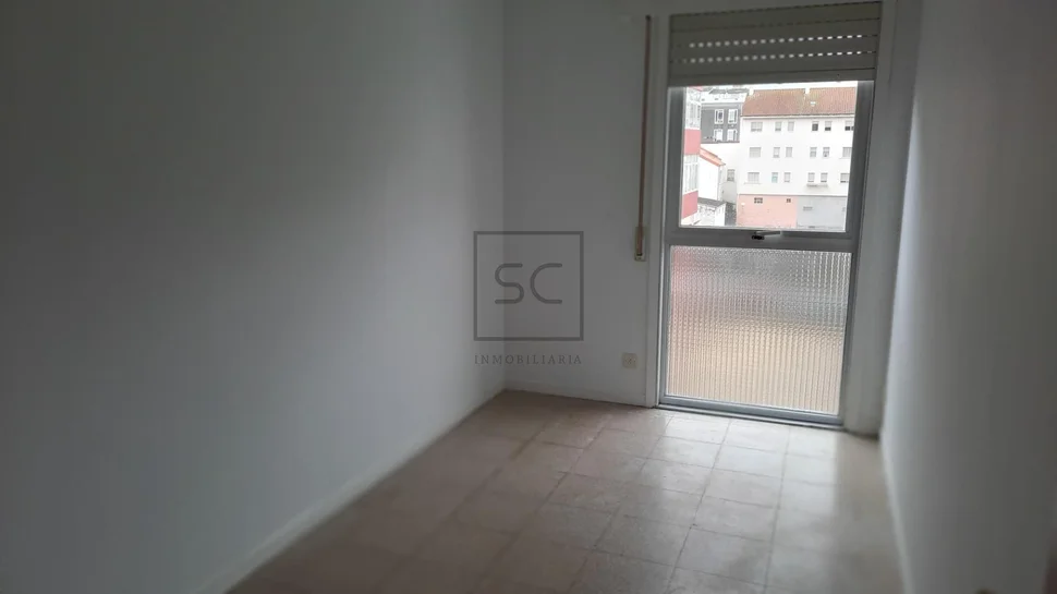 Piso en caranza para pequeña reforma