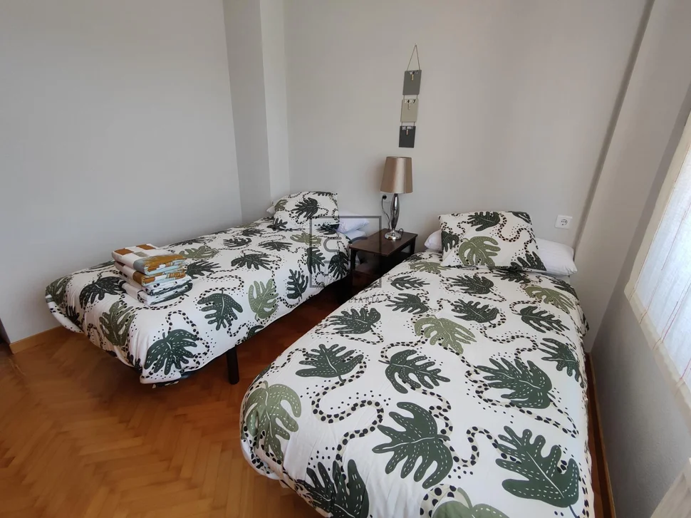 Estupendo adosado al lado de playa o raso en ares