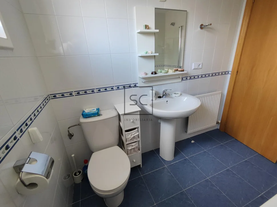 Estupendo adosado al lado de playa o raso en ares