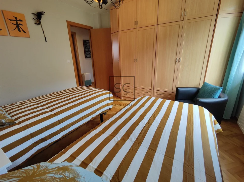 Estupendo adosado al lado de playa o raso en ares