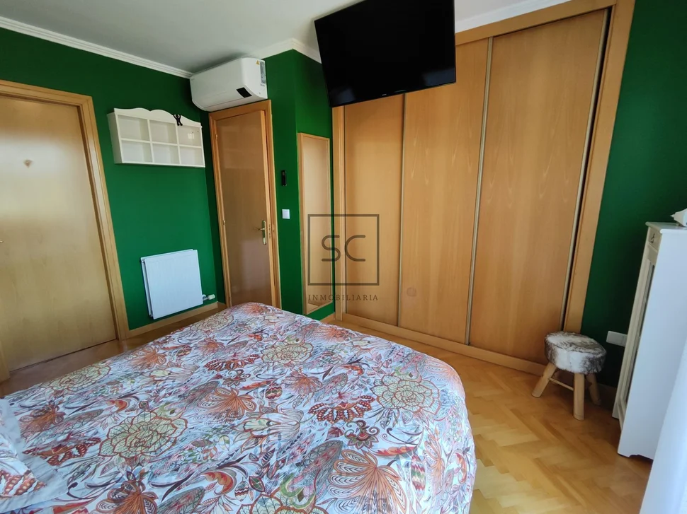 Estupendo adosado al lado de playa o raso en ares