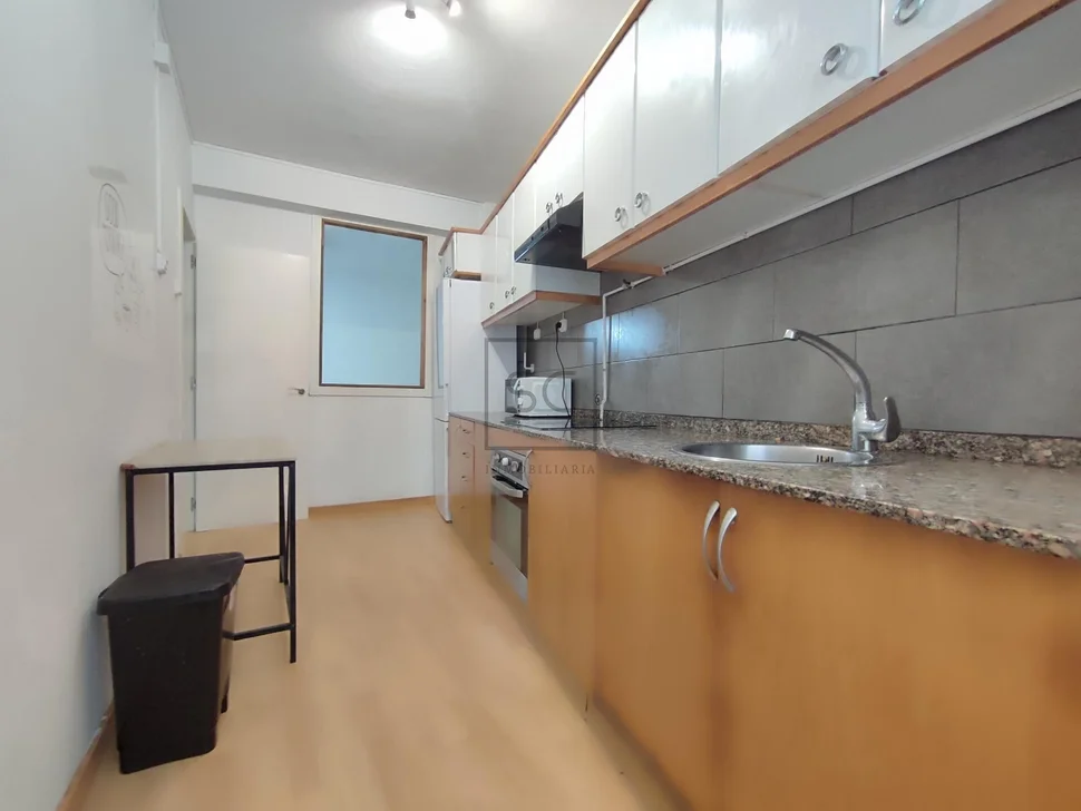 Coqueto piso con terraza en ferrol centro