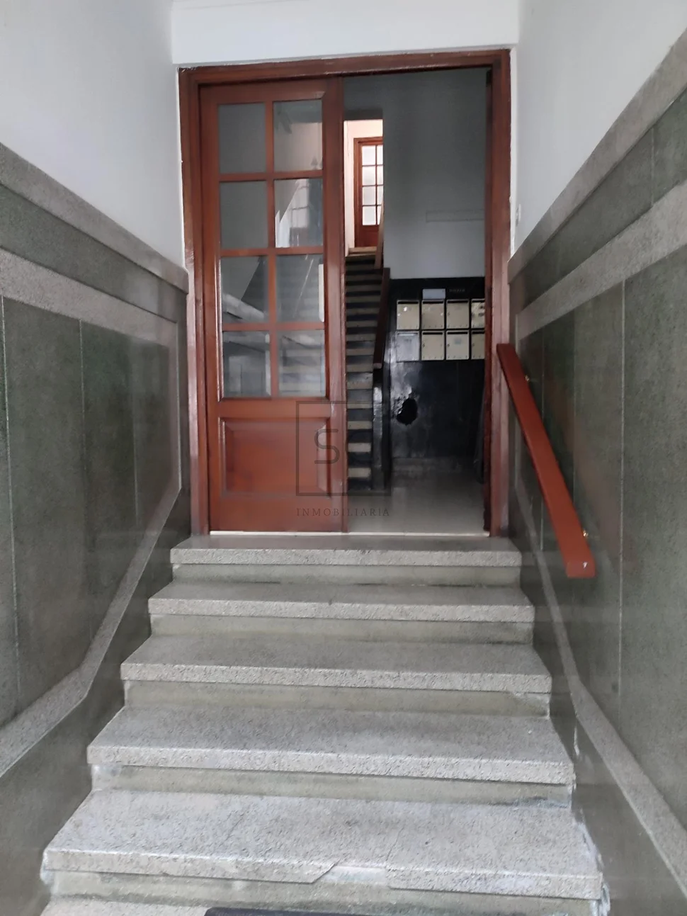 Coqueto piso con terraza en ferrol centro