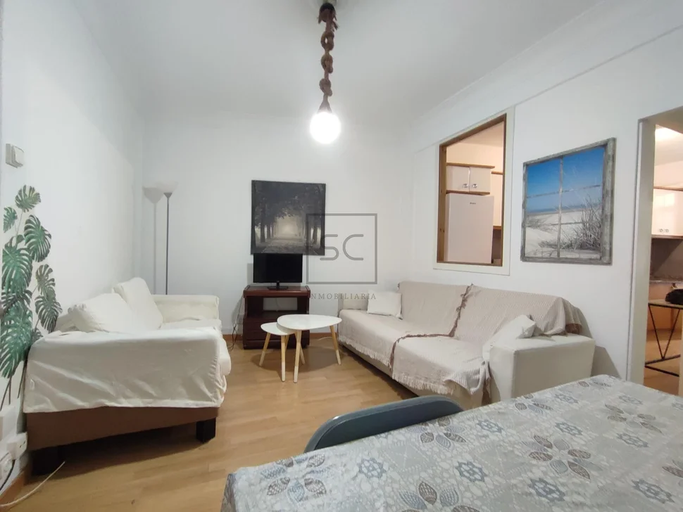 Coqueto piso con terraza en ferrol centro