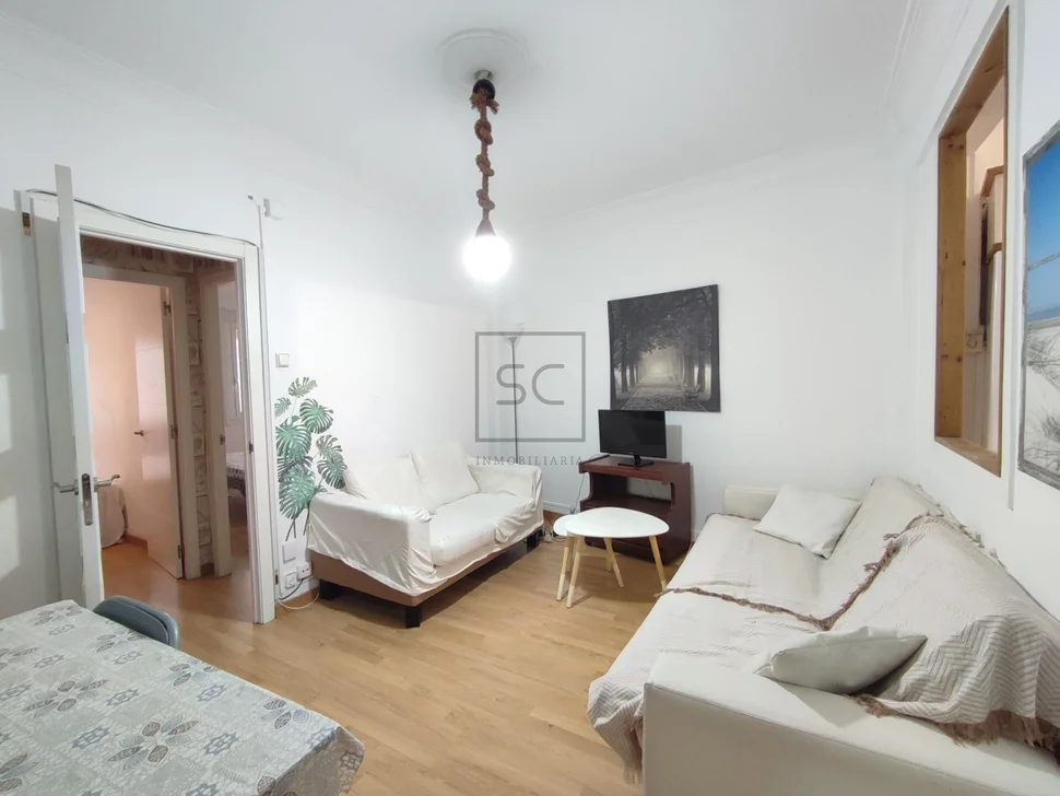 Coqueto piso con terraza en ferrol centro