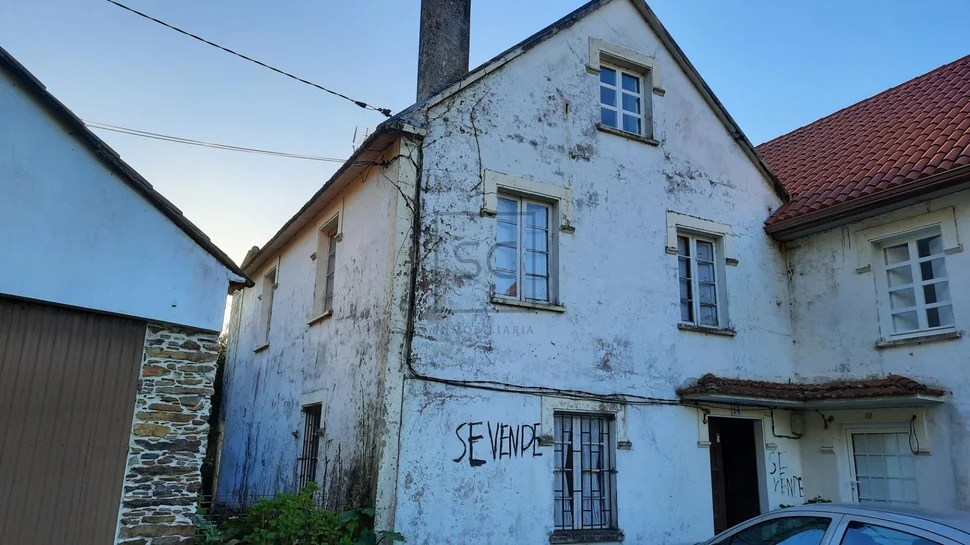 Casa adosada con parcela en pantín