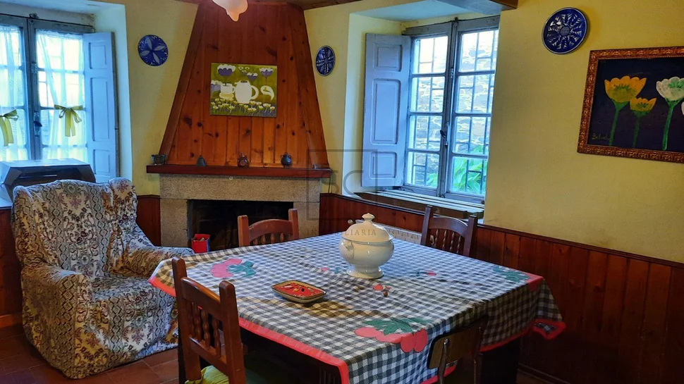 Casa adosada con parcela en pantín