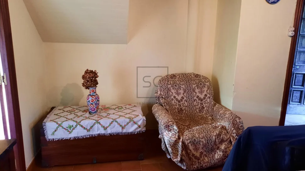 Casa adosada con parcela en pantín