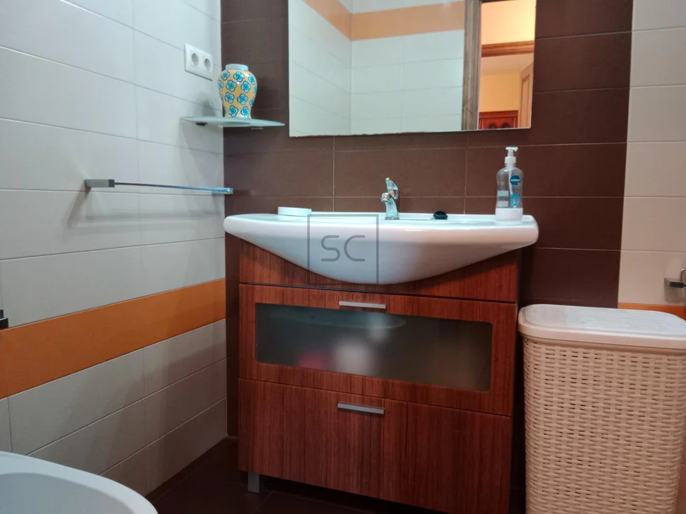 Vivienda con terraza y finca en vilarmaior