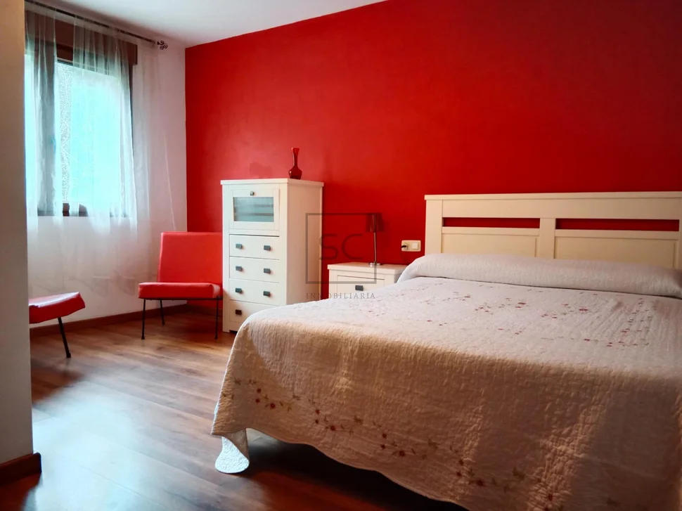 Vivienda con terraza y finca en vilarmaior