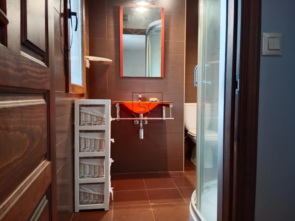 Vivienda con terraza y finca en vilarmaior