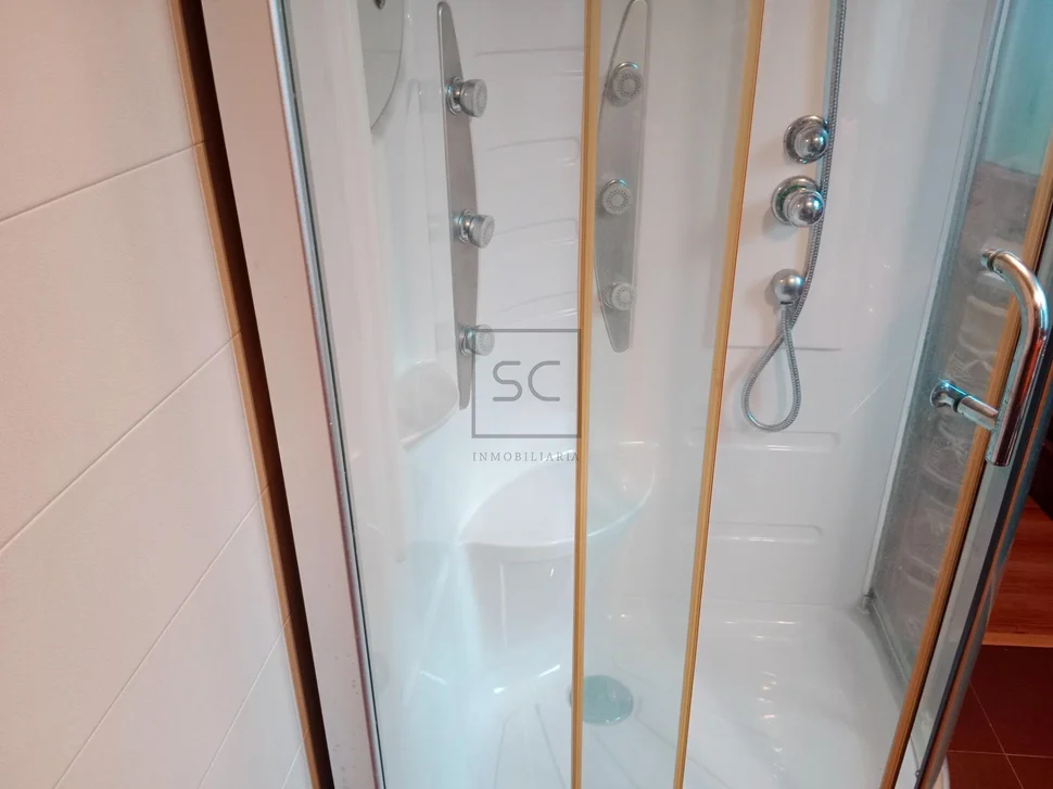 Vivienda con terraza y finca en vilarmaior